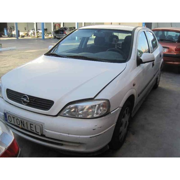 opel astra g berlina del año 1998