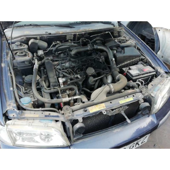 volvo v40 familiar del año 2001