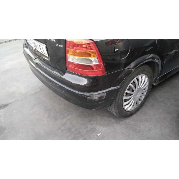 opel astra g berlina del año 2000