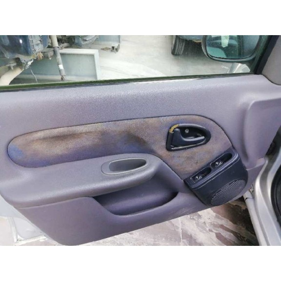 renault clio ii fase i (b/cbo) del año 1999