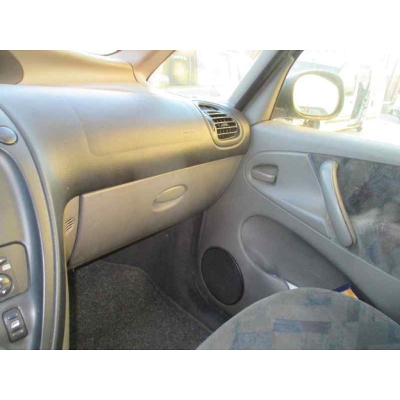 citroën xsara picasso del año 2000