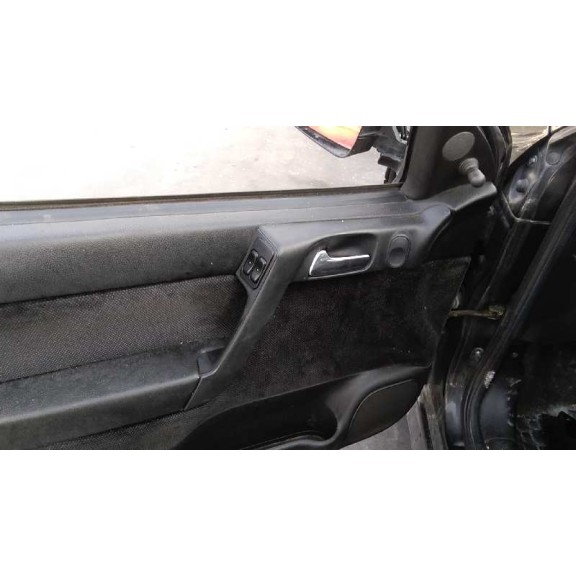 opel astra g berlina del año 2000