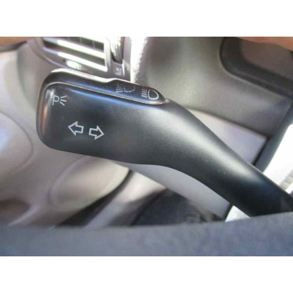 volkswagen passat berlina (3b2) del año 1996