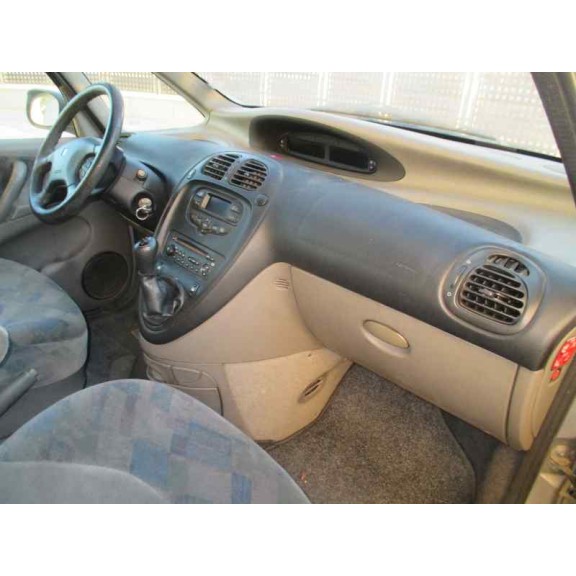 citroën xsara picasso del año 2000