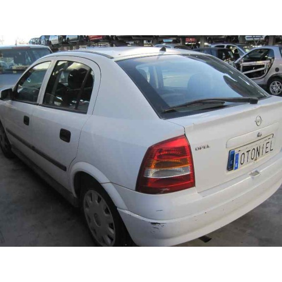 opel astra g berlina del año 1998