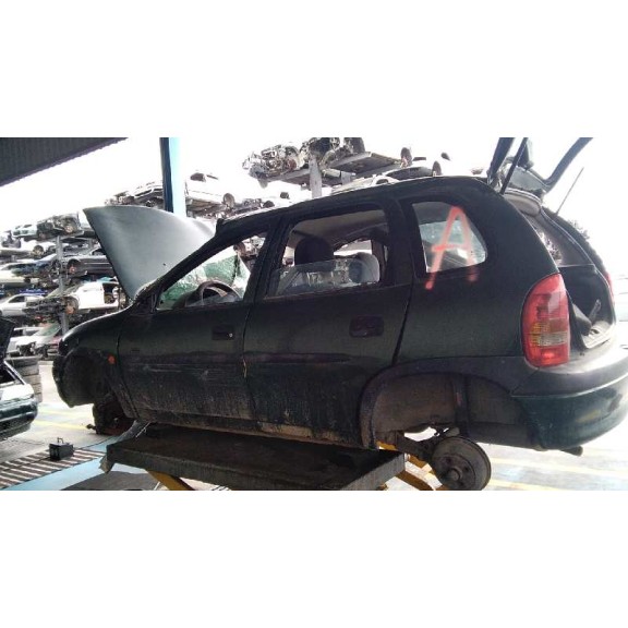 opel corsa b del año 2000
