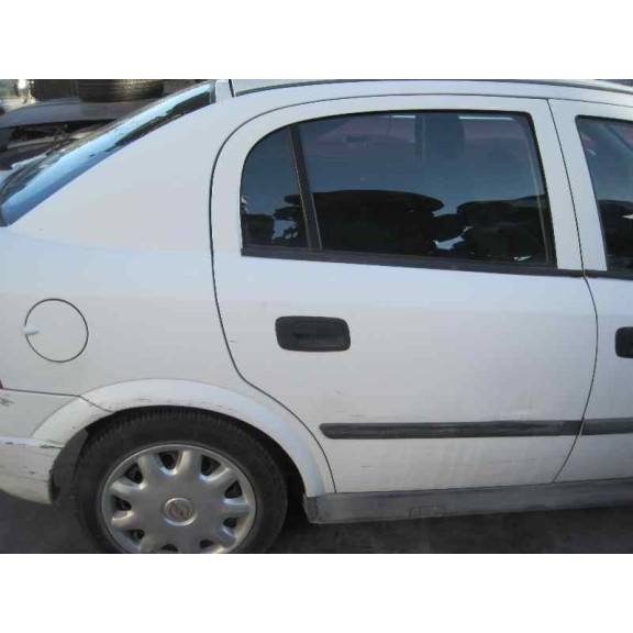 opel astra g berlina del año 1998