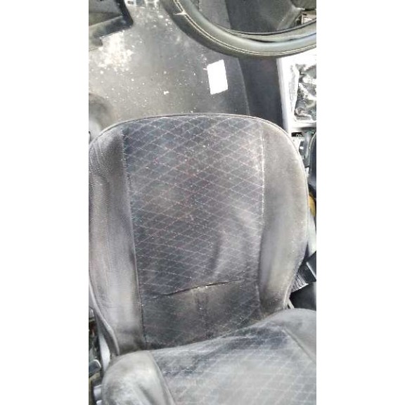 opel astra g berlina del año 2000