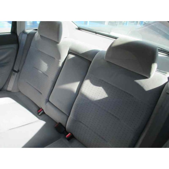 volkswagen passat berlina (3b2) del año 1996