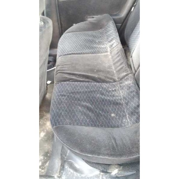 opel astra g berlina del año 2000