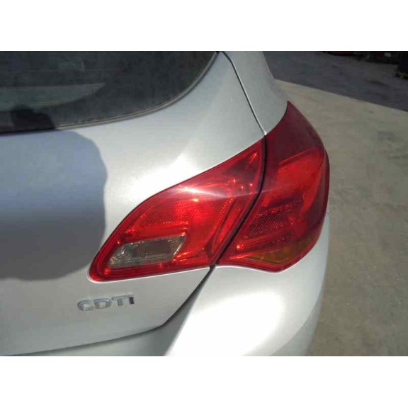 opel astra j lim. del año 2011