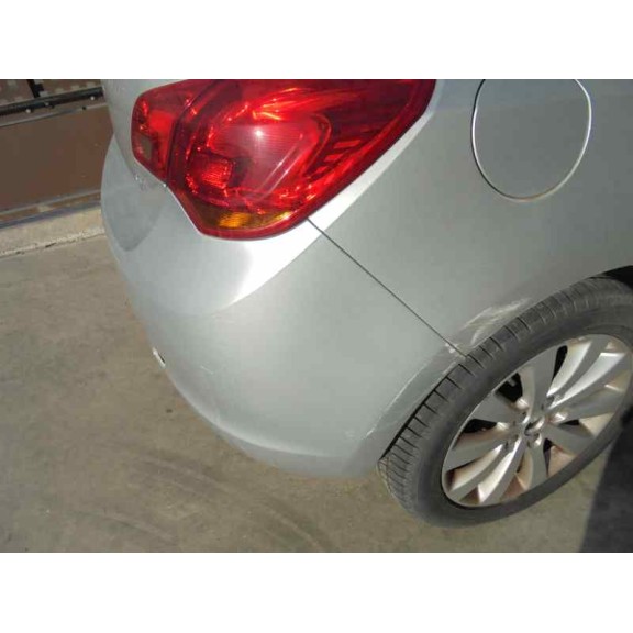 opel astra j lim. del año 2011