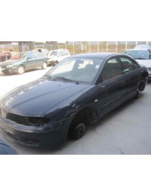 mitsubishi carisma berlina 5 (da0) del año 2000