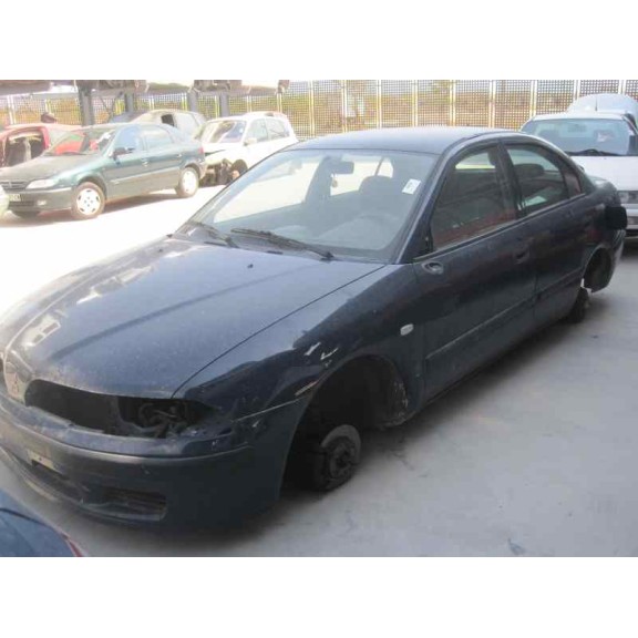 mitsubishi carisma berlina 5 (da0) del año 2000