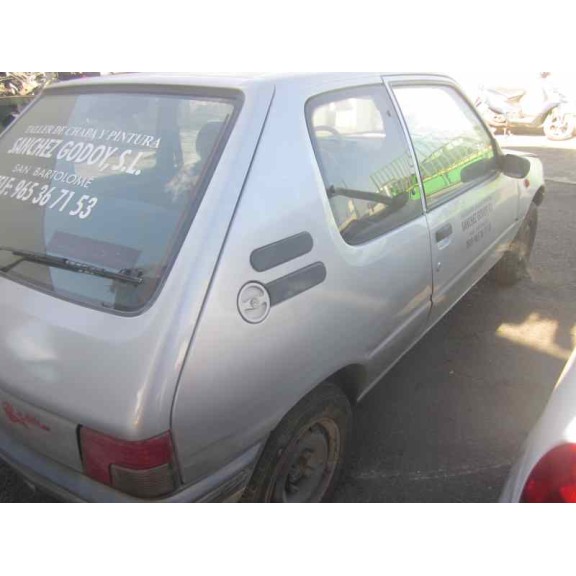 peugeot 205 berlina del año 1998