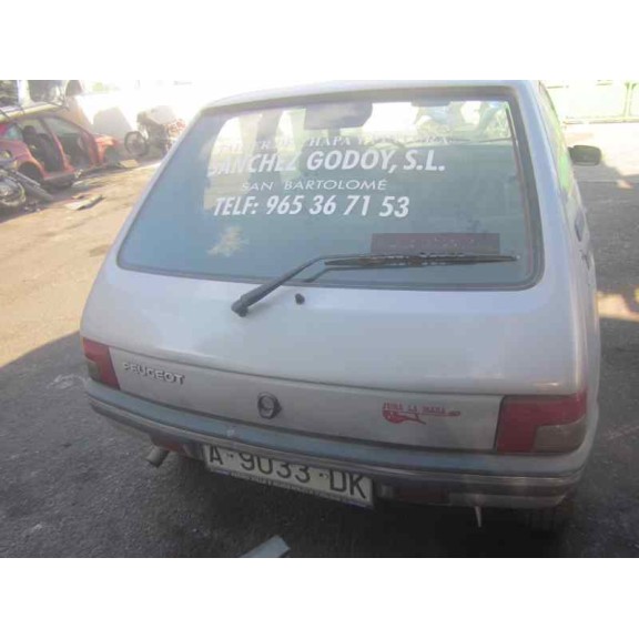 peugeot 205 berlina del año 1998