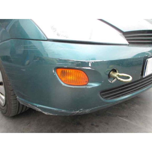 ford focus berlina (cak) del año 2001