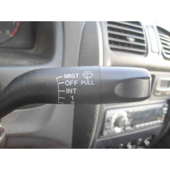 mazda 323 berlina f/s (bj) del año 1998