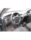 ford focus berlina (cak) del año 2001