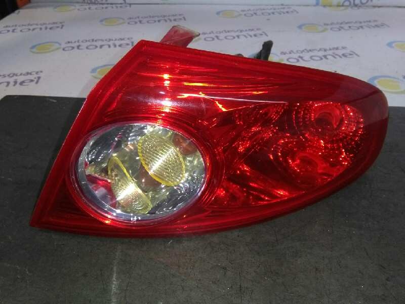 Recambio de piloto trasero derecho para daewoo lacetti cdx referencia OEM IAM EXTERIOR  