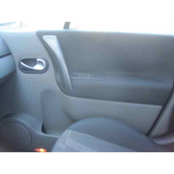 renault scenic ii del año 2005