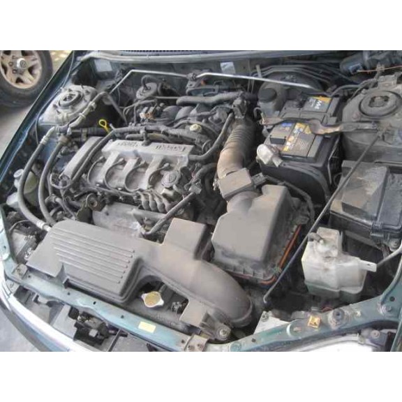 mazda 323 berlina f/s (bj) del año 1998