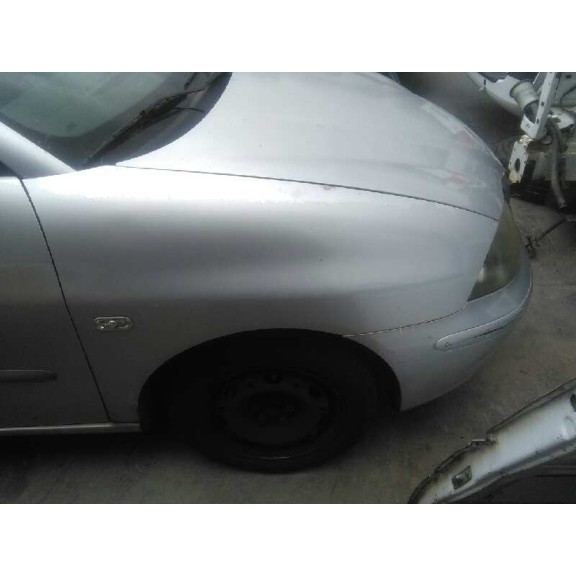 seat ibiza (6l1) del año 2002