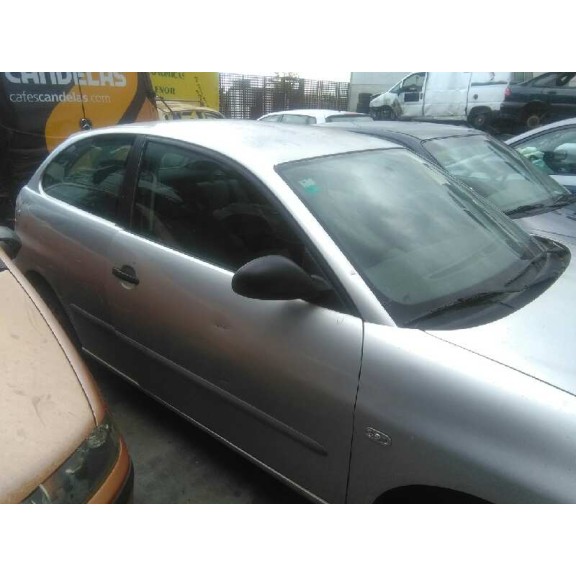 seat ibiza (6l1) del año 2002