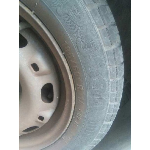 seat ibiza (6l1) del año 2002