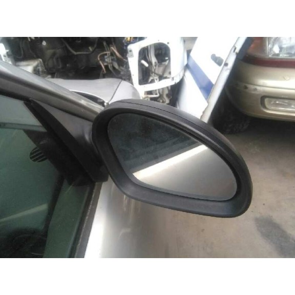 seat ibiza (6l1) del año 2002