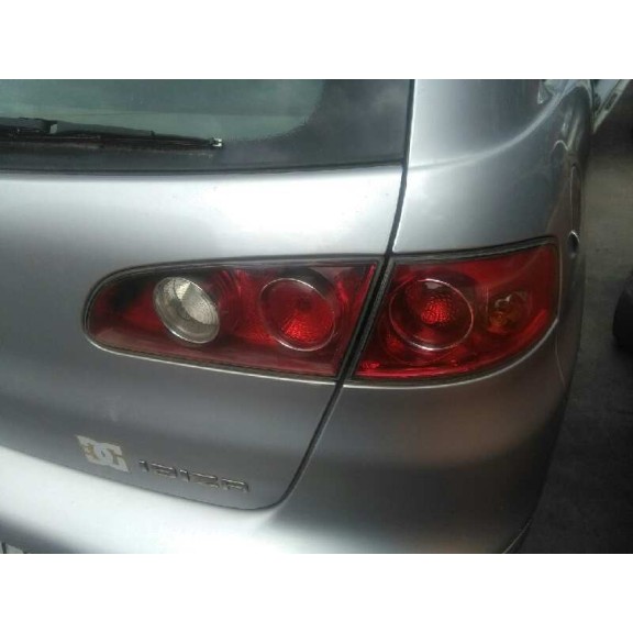 seat ibiza (6l1) del año 2002