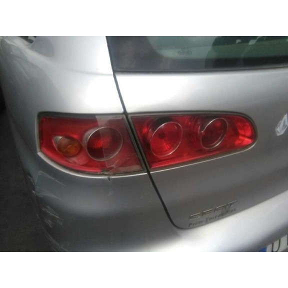 seat ibiza (6l1) del año 2002