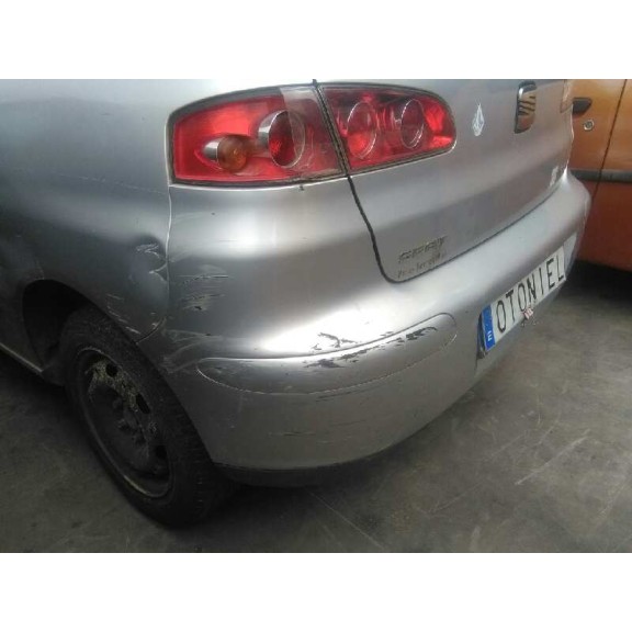 seat ibiza (6l1) del año 2002