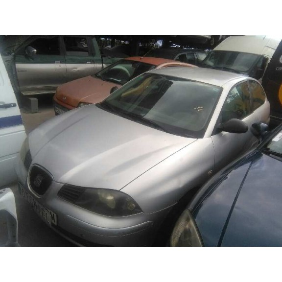 seat ibiza (6l1) del año 2002