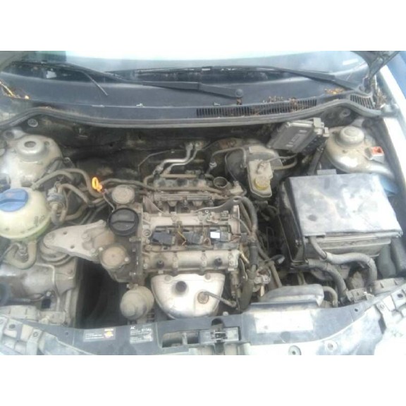 seat ibiza (6l1) del año 2002
