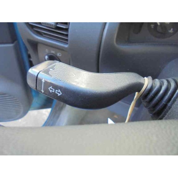 opel corsa c del año 2001