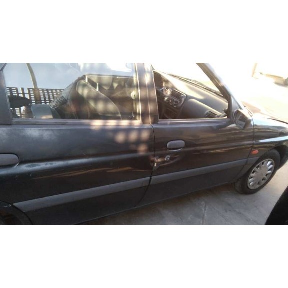 ford escort berlina/turnier del año 1996