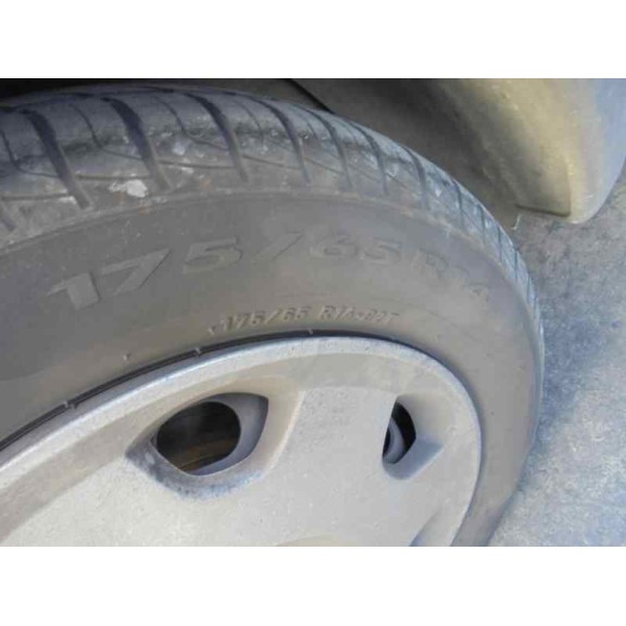 opel corsa c del año 2001