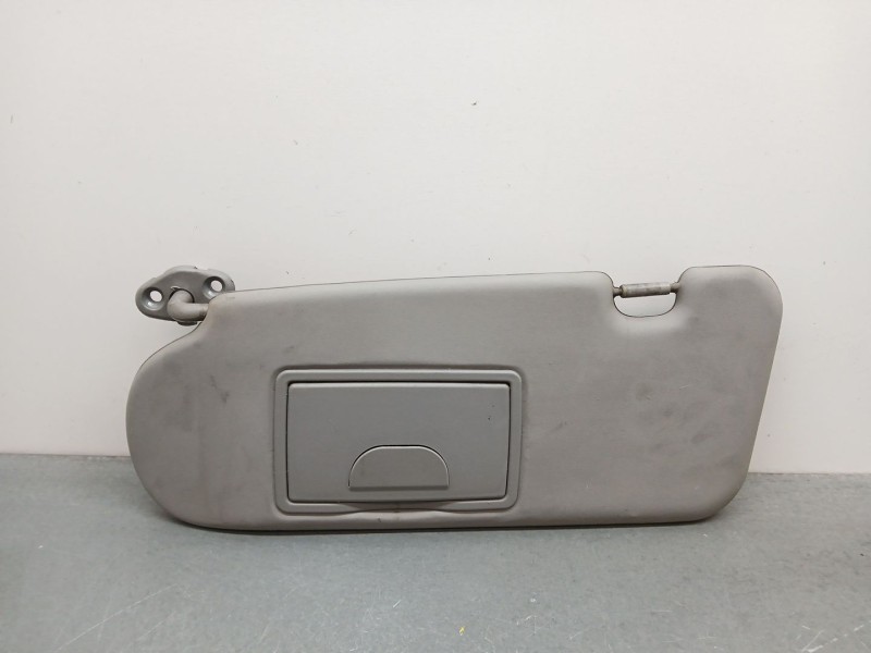 Recambio de parasol izquierdo para kia sorento 2.5 crdi active referencia OEM IAM   