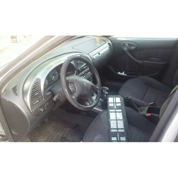 citroën xsara berlina del año 1999