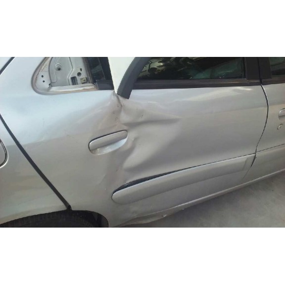 citroën xsara berlina del año 1999