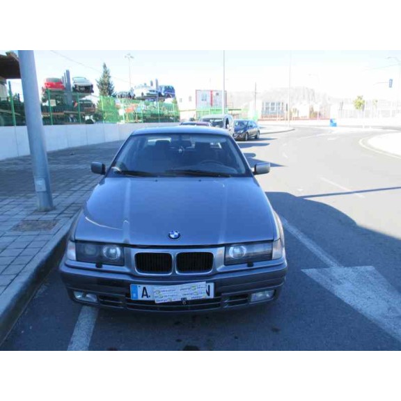 bmw serie 3 berlina (e36) del año 1994