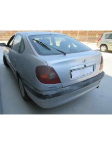 toyota avensis berlina (t 22) del año 2000 2
