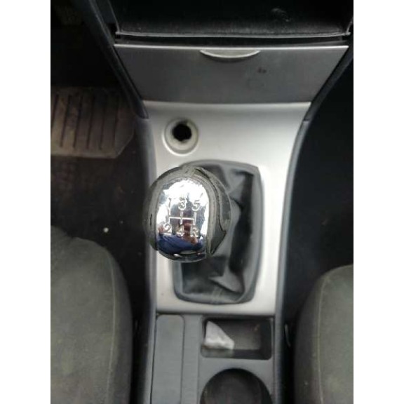 toyota corolla (e12) del año 2006