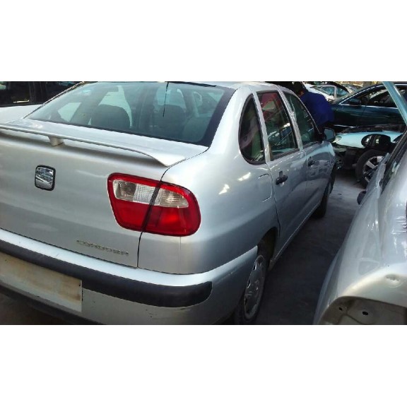 seat cordoba berlina (6k2) del año 2001