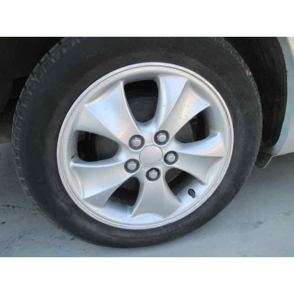 toyota avensis berlina (t 22) del año 2000