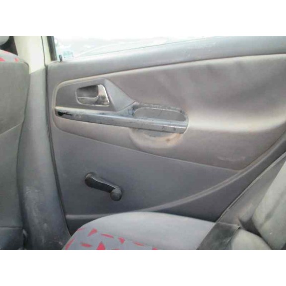 seat cordoba berlina (6k2) del año 2001