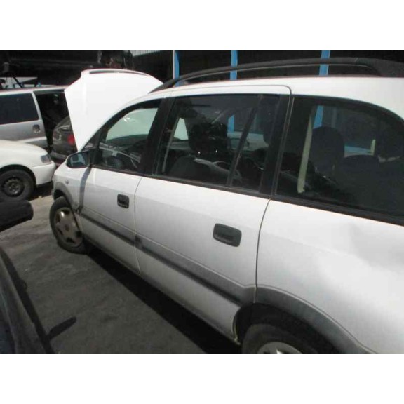 opel zafira a del año 2001