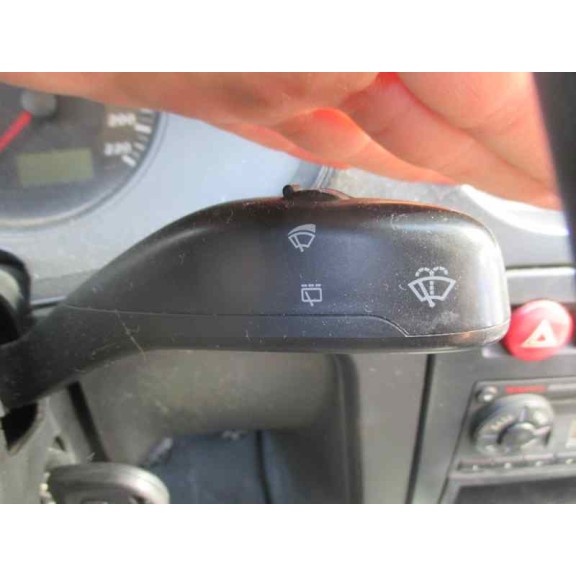 seat ibiza (6l1) del año 2003