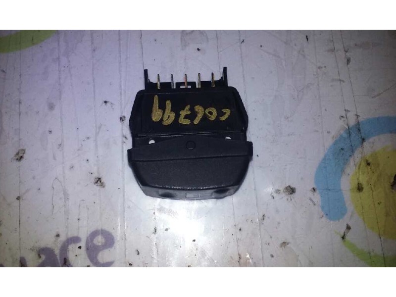 Recambio de mando elevalunas delantero derecho para citroën xsara berlina 1.6 lx referencia OEM IAM   